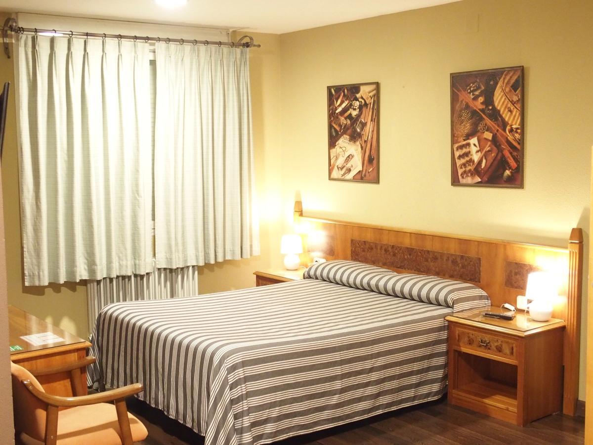 Hotel El Tablazo Villalba de la Sierra Kültér fotó